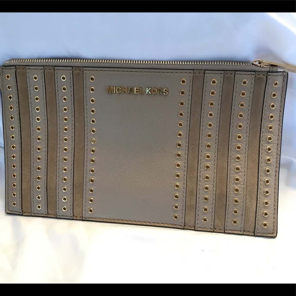 AUTHENTIC Michael Kors Wristlet